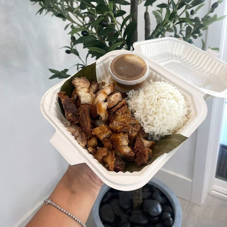 Convenience You Can Count On! 🚗🍴