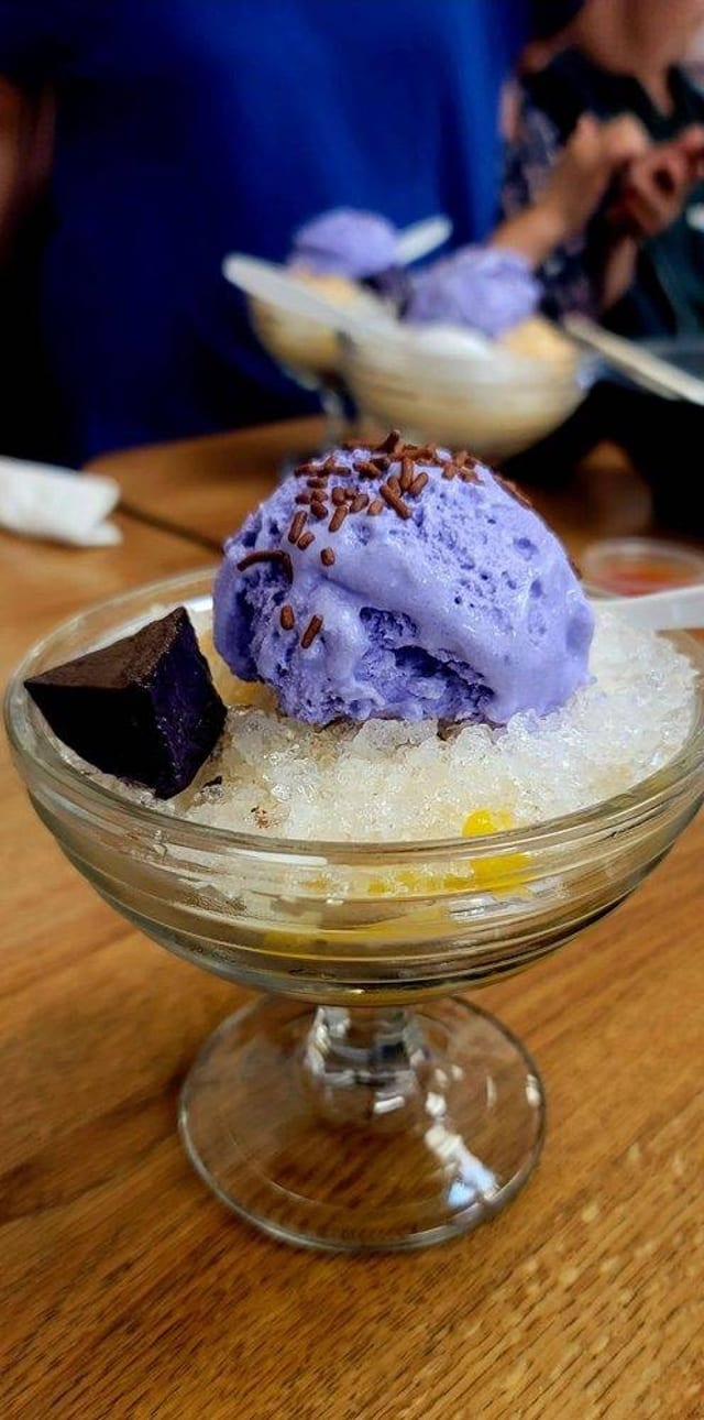 Halo Halo.